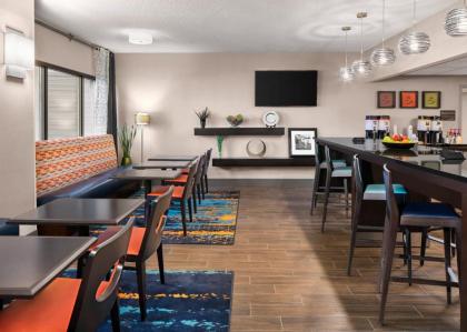 Hampton Inn Austin North - image 4