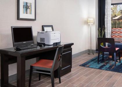 Hampton Inn Austin North - image 5