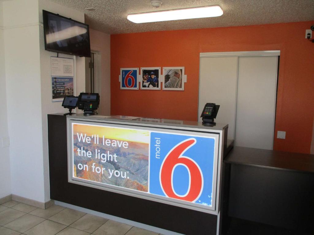 Motel 6-Austin TX - image 4
