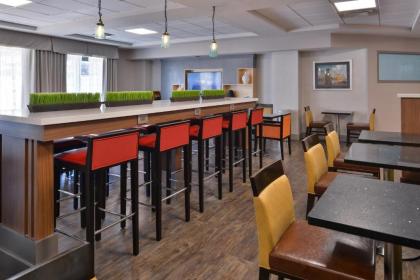 Holiday Inn Express Austin North Central an IHG Hotel - image 5