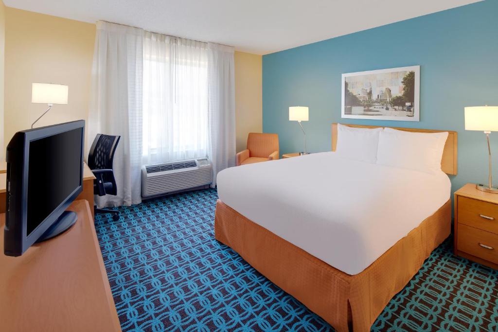 Fairfield Inn & Suites Austin University Area - image 4