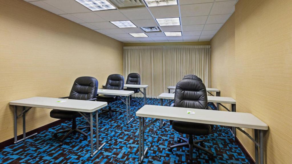 Fairfield Inn and Suites by Marriott Austin Northwest/The Domain Area - image 2