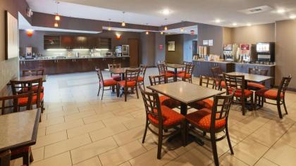 Best Western PLUS Austin Airport Inn & Suites - image 4
