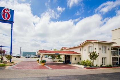 Motel 6-Austin TX - Midtown - image 3