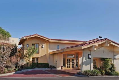 La Quinta Inn by Wyndham Austin Oltorf - image 5