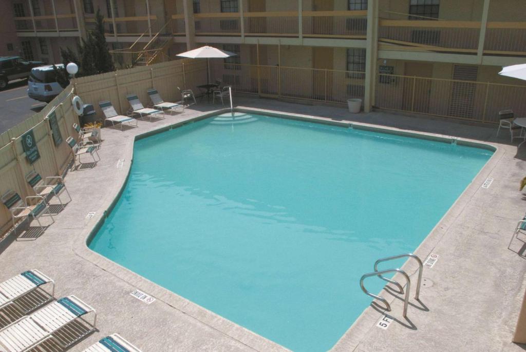 La Quinta Inn by Wyndham Austin University Area - image 5