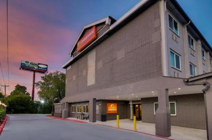 Orangewood Inn and Suites Midtown - image 3