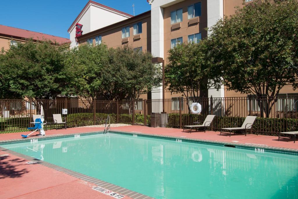 Red Roof Inn PLUS+ Austin South - image 4
