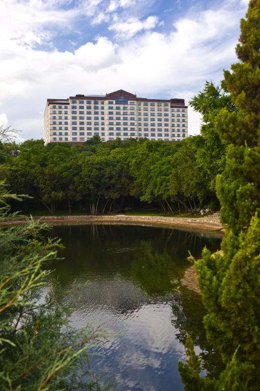 Renaissance Austin Hotel - main image