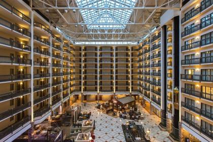 Renaissance Austin Hotel - image 5