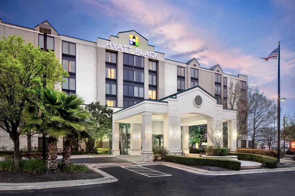 Hyatt Place Austin Arboretum Domain Area - main image