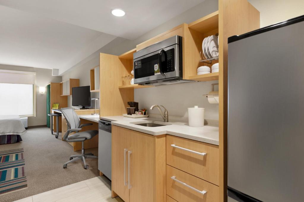 Home2 Suites by Hilton Austin North/Near the Domain TX - image 3