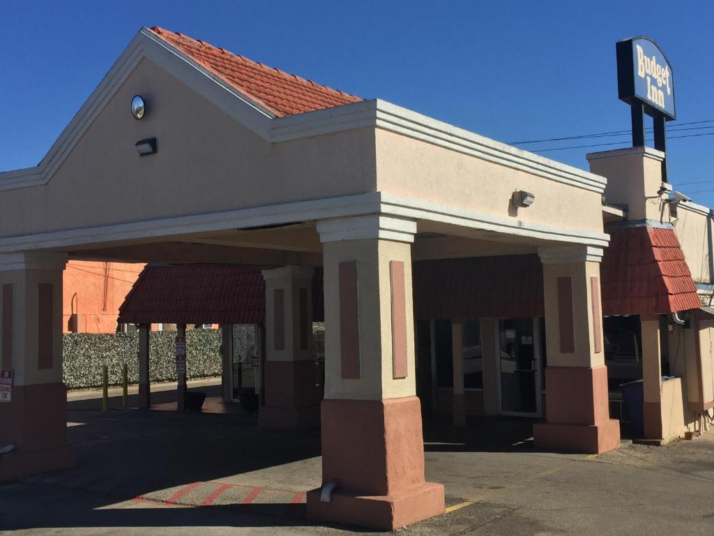 Budget Inn Motel - image 2
