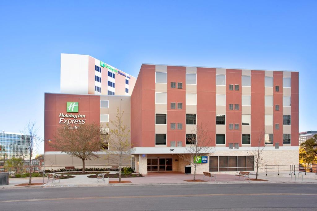 Holiday Inn Express Hotel & Suites Austin Downtown an IHG Hotel - main image