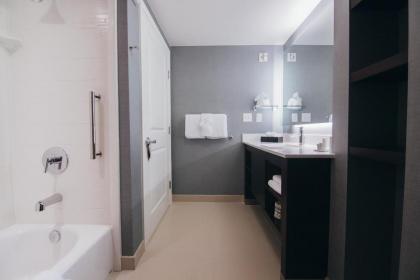 Residence Inn by Marriott Austin Airport - image 2