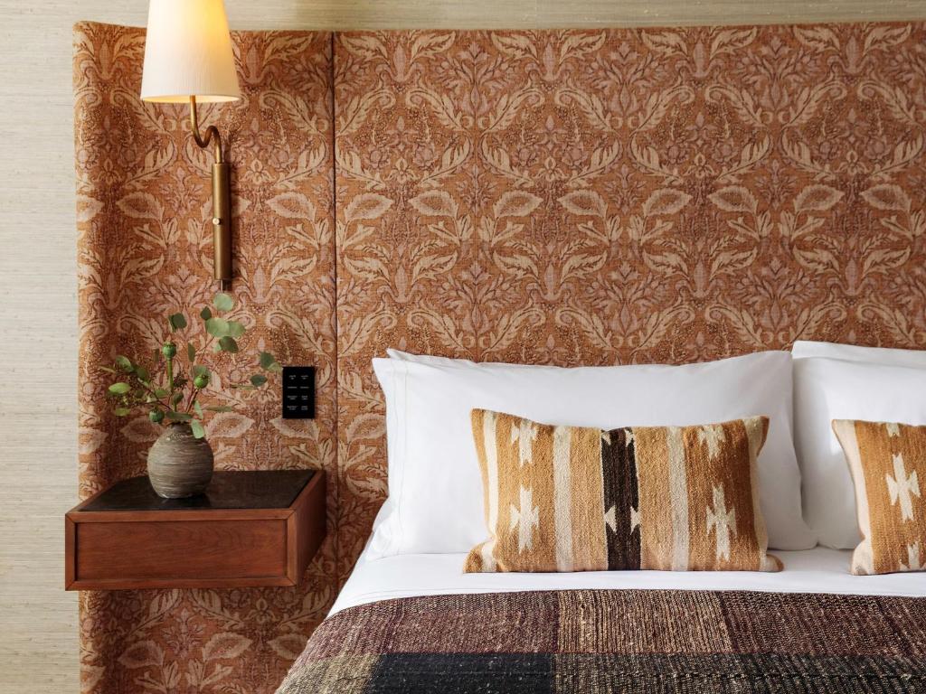 Austin Proper Hotel a Member of Design Hotels - image 2