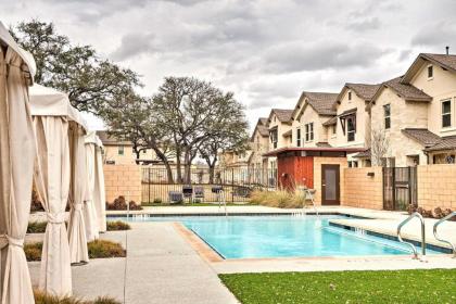 Upscale and modern Austin townhome with Pool Access