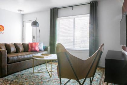 WanderJaunt - East Austin Apartments