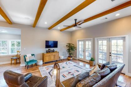 Hill Country Haven - image 2
