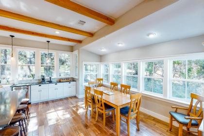 Hill Country Haven - image 5