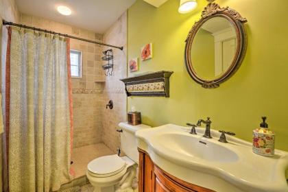 Grand Avalon Beach House - 2 Blocks to Water! - image 13