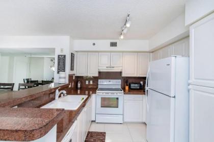 Entire condo at Aventura - image 15