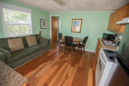 Avon Cottages - image 10