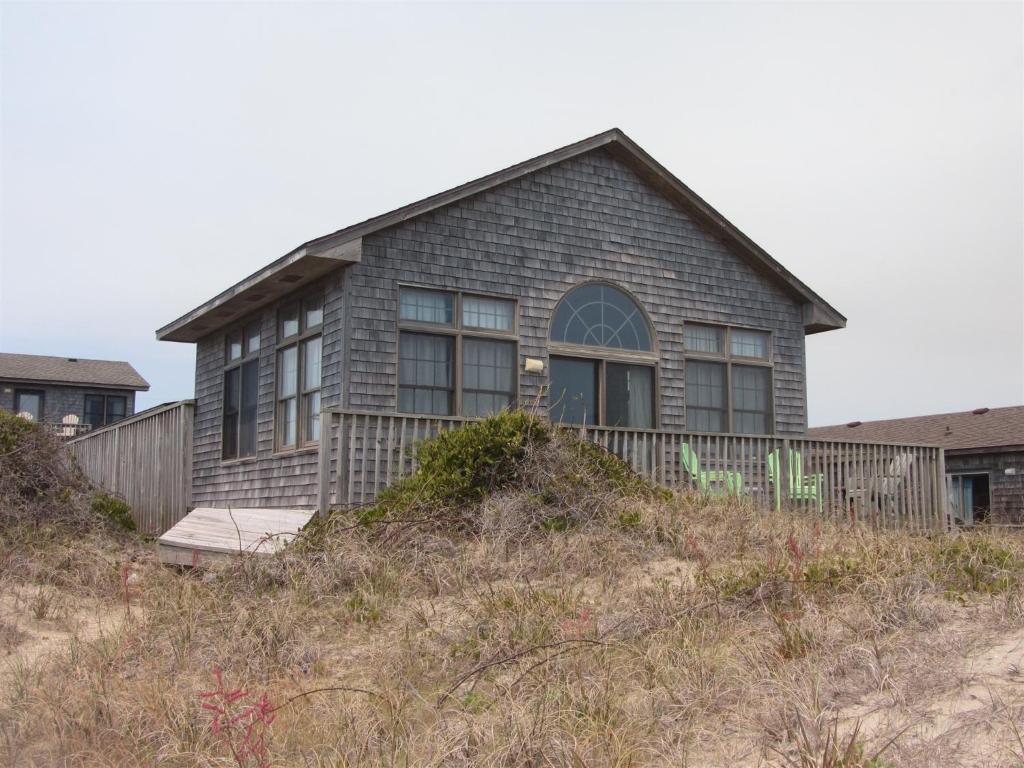 40399 Beachcomber Rd Home - main image