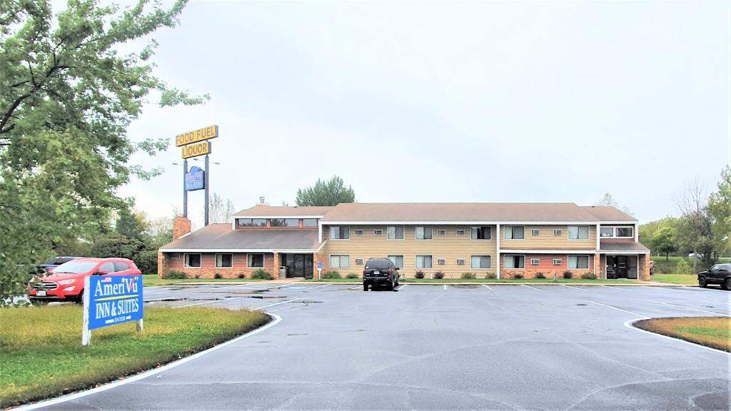 AmeriVu Inn & Suites-Avon - main image