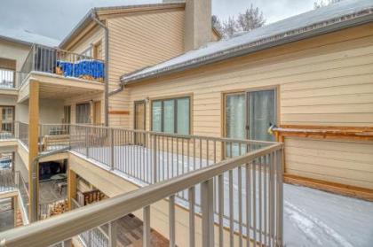 2 Bed 2 Bath Apartment in Avon - image 5