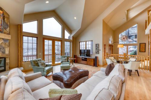 4 Bed 5 Bath Vacation home in Vail - main image