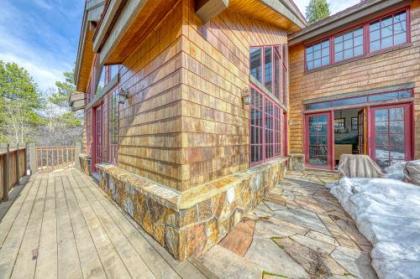 4 Bed 5 Bath Vacation home in Vail - image 4