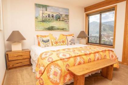 15 Chambertin Townhomes Townhouse - image 4