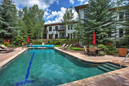 Avon Lodge Condo at Mtn Base with Hot Tub Access! - image 2