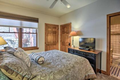 Avon Lodge Condo at Mtn Base with Hot Tub Access! - image 4