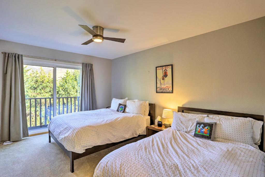 Avon Family Chalet with Hot Tub in EagleVail! - image 2