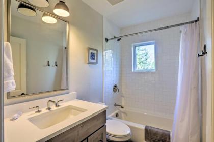 Avon Family Chalet with Hot Tub in EagleVail! - image 8