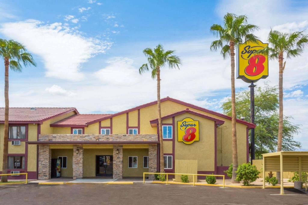 Super 8 by Wyndham Goodyear/Phoenix Area - main image