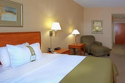 Holiday Inn Hotels and Suites Goodyear - West Phoenix Area an IHG Hotel - image 13