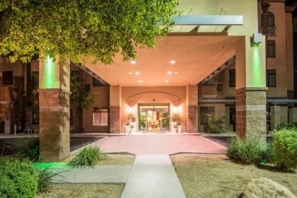 Holiday Inn Hotels and Suites Goodyear - West Phoenix Area an IHG Hotel - image 9