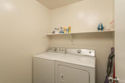 Blue's Retreat 3 Bedroom by Casago - image 4