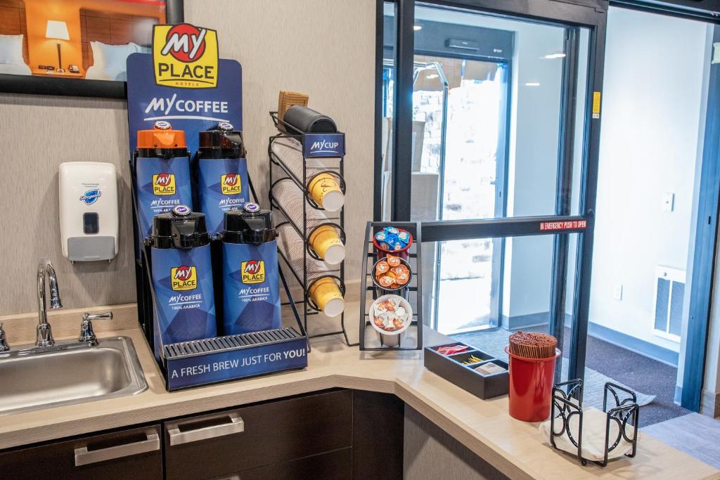 My Place Hotel-Phoenix West/Avondale AZ - image 4