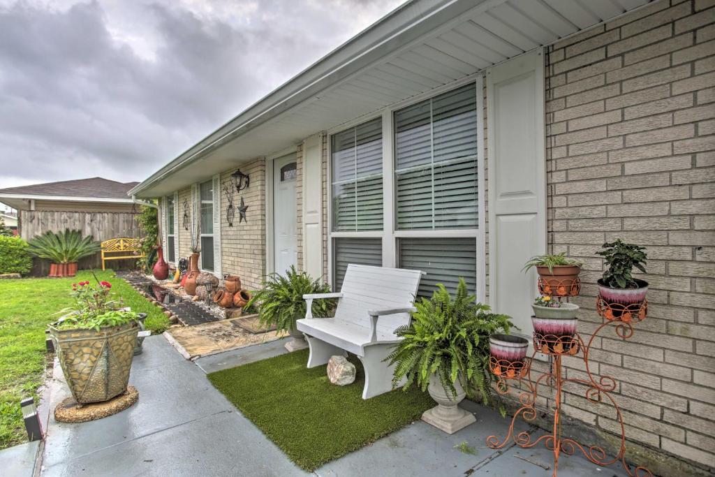 Apartment with Patio 15 Mi to French Quarter! - main image