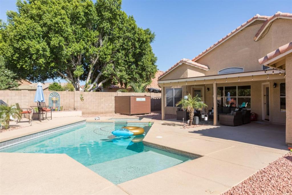 12730 Virginia Ave Avondale - image 3