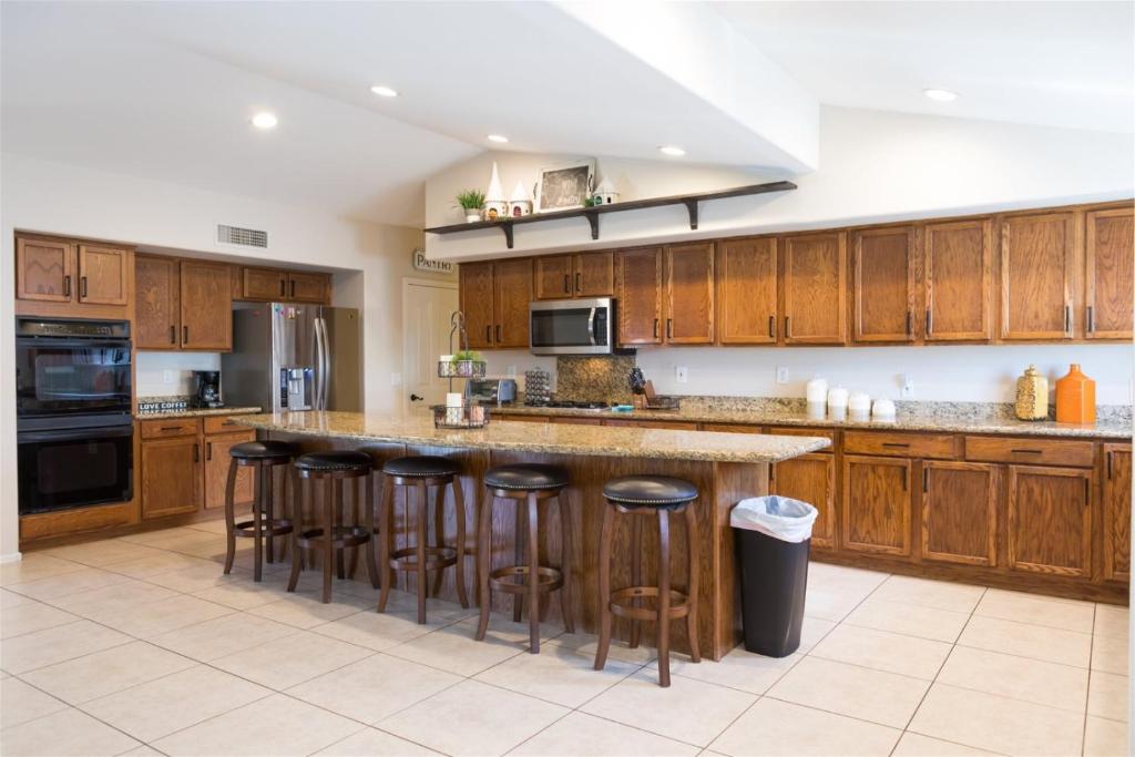 12730 Virginia Ave Avondale - image 7