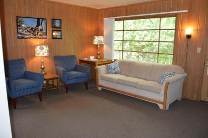 Baileys Sunset Cottages - image 6
