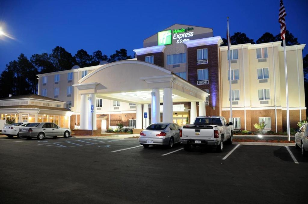Holiday Inn Express Hotel & Suites Bainbridge an IHG Hotel - main image