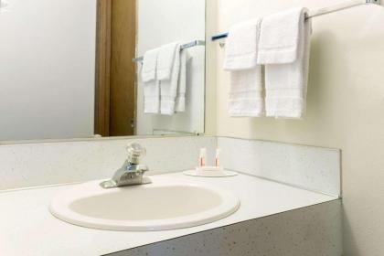 Knights Inn - Baker City - image 7