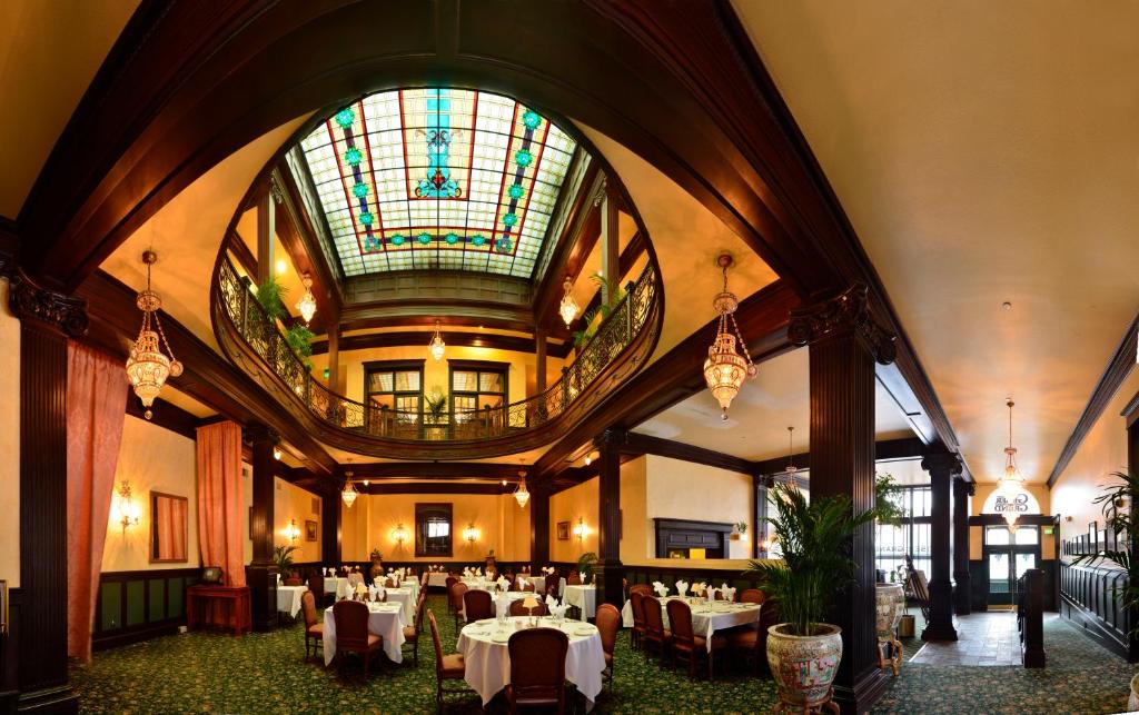 Geiser Grand Hotel - image 6