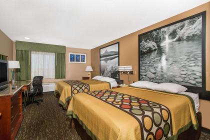 Super 8 by Wyndham Baker City - image 9